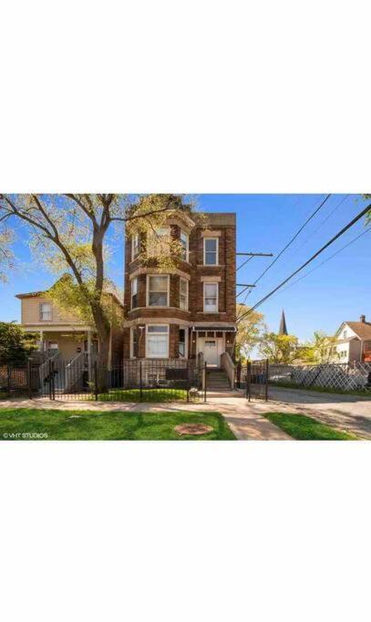 Red Line Guest House Apartment Corporate Housing Chicago Exterior photo
